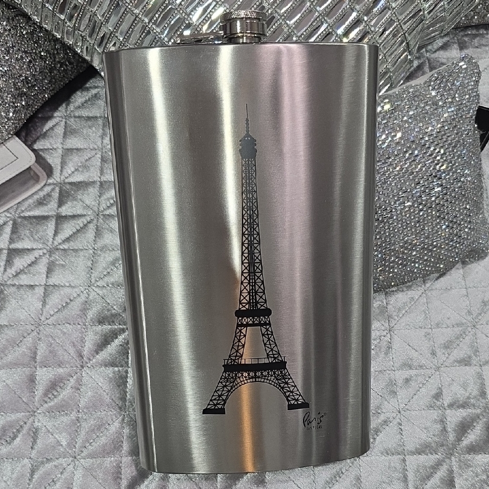 Silver Eiffel Tower Flask 64 oz.  Stainless Steel NWOT